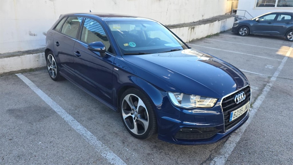 Foto 1 AUDI A3 1.6 TDI 110 CV S-LINE