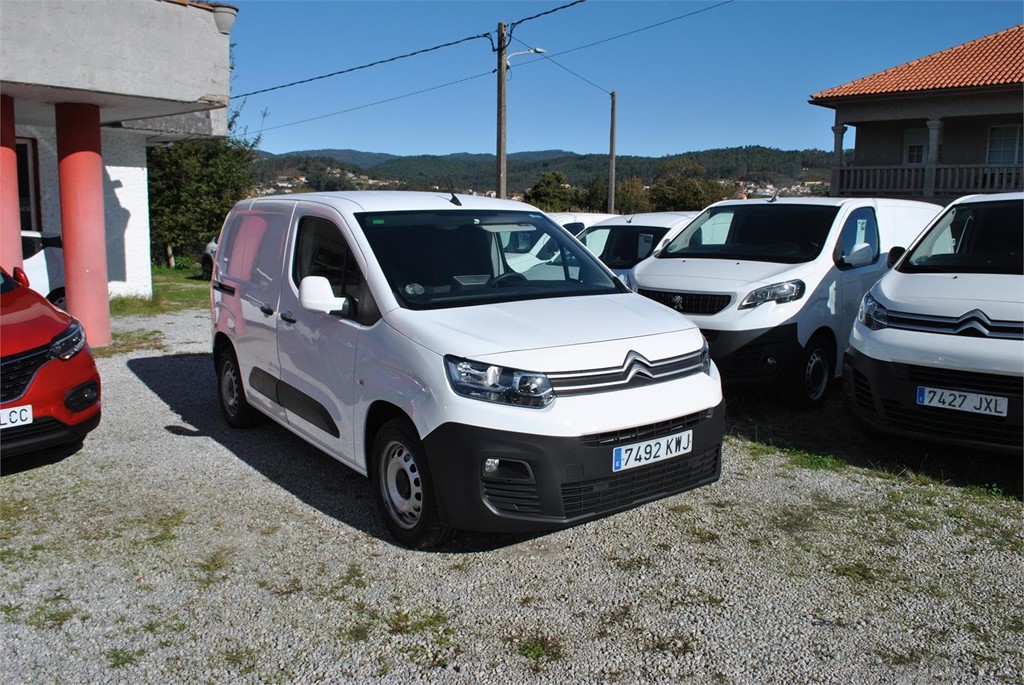 Foto 6 CITROEN BERLINGO TRES PLAZAS DOBLE PUERTA LATERAL