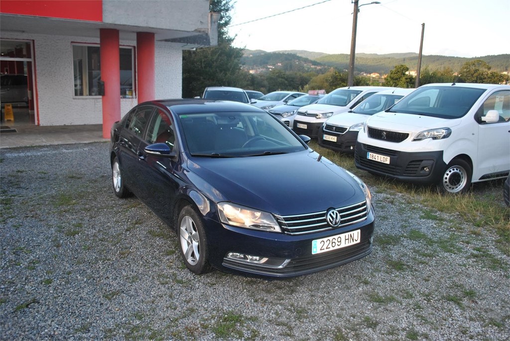 Foto 1 VOLKSWAGEN Passat