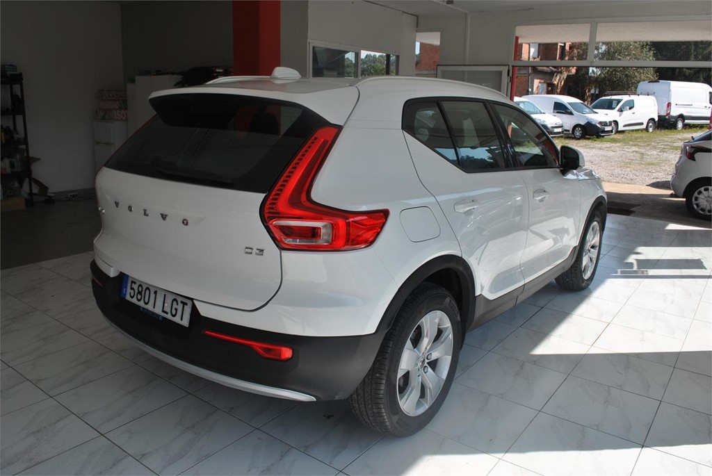 Foto 21 VOLVO XC40 D3 BUSSINES PLUS AUTO