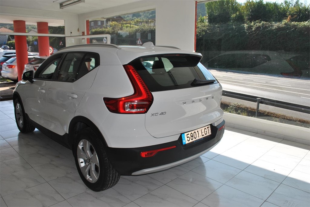 Foto 3 VOLVO XC40 D3 BUSSINES PLUS AUTO